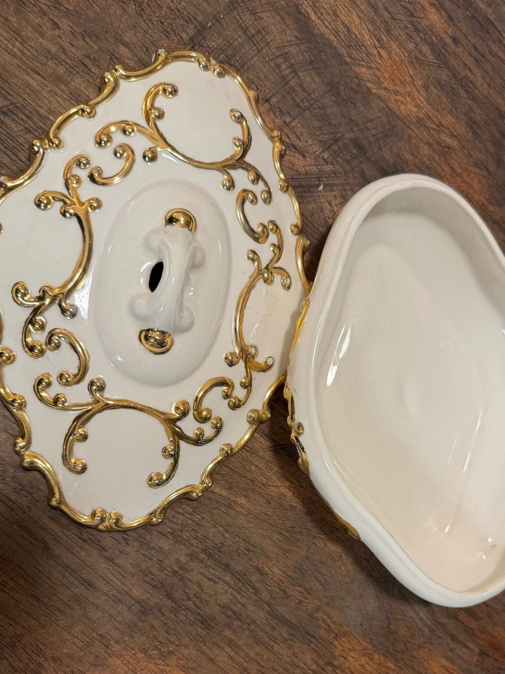 Vintage White Porcelain Trinket Box w/ Raised Gold Gilt Rococo Scrollwork
